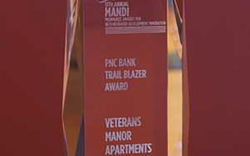 2012LISCMandiAwardVetsManor 01